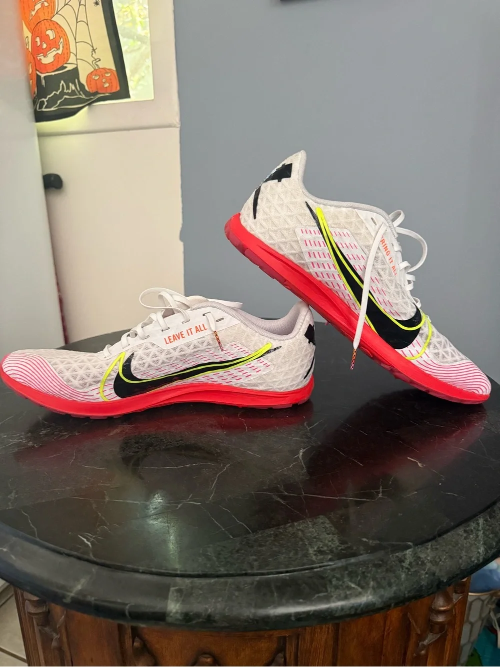 Nike Men Low Top Lace Up Athletic Sneaker White/Red/Black/Yellow Geometric
